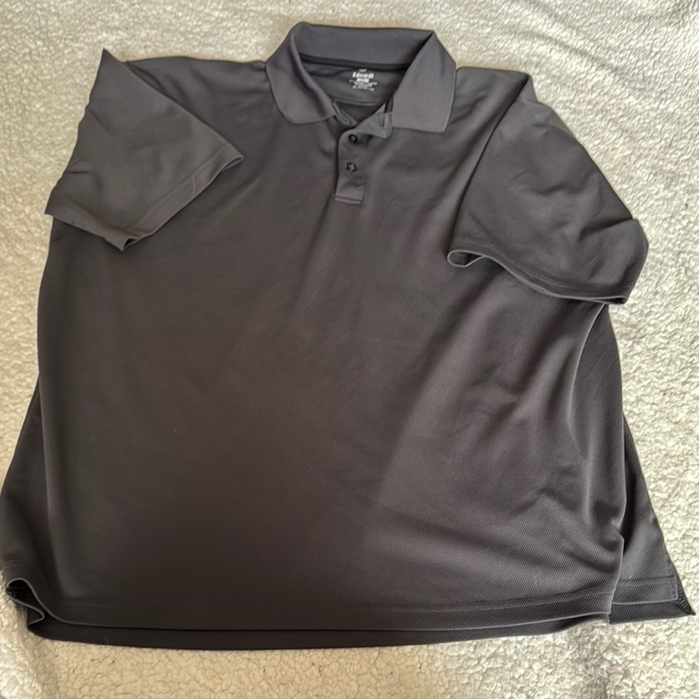 Edward’s Gray Performance Polo Shirt with Moisture-Wicking Fabric